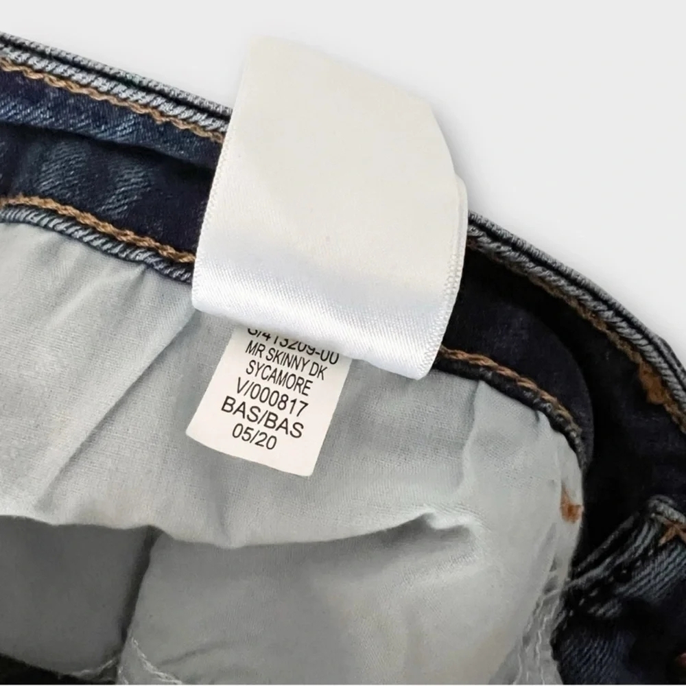 OLD NAVY Mid-Rise Pop Icon Distressed Skinny Jeans Sz 6 - Picture 9 of 15